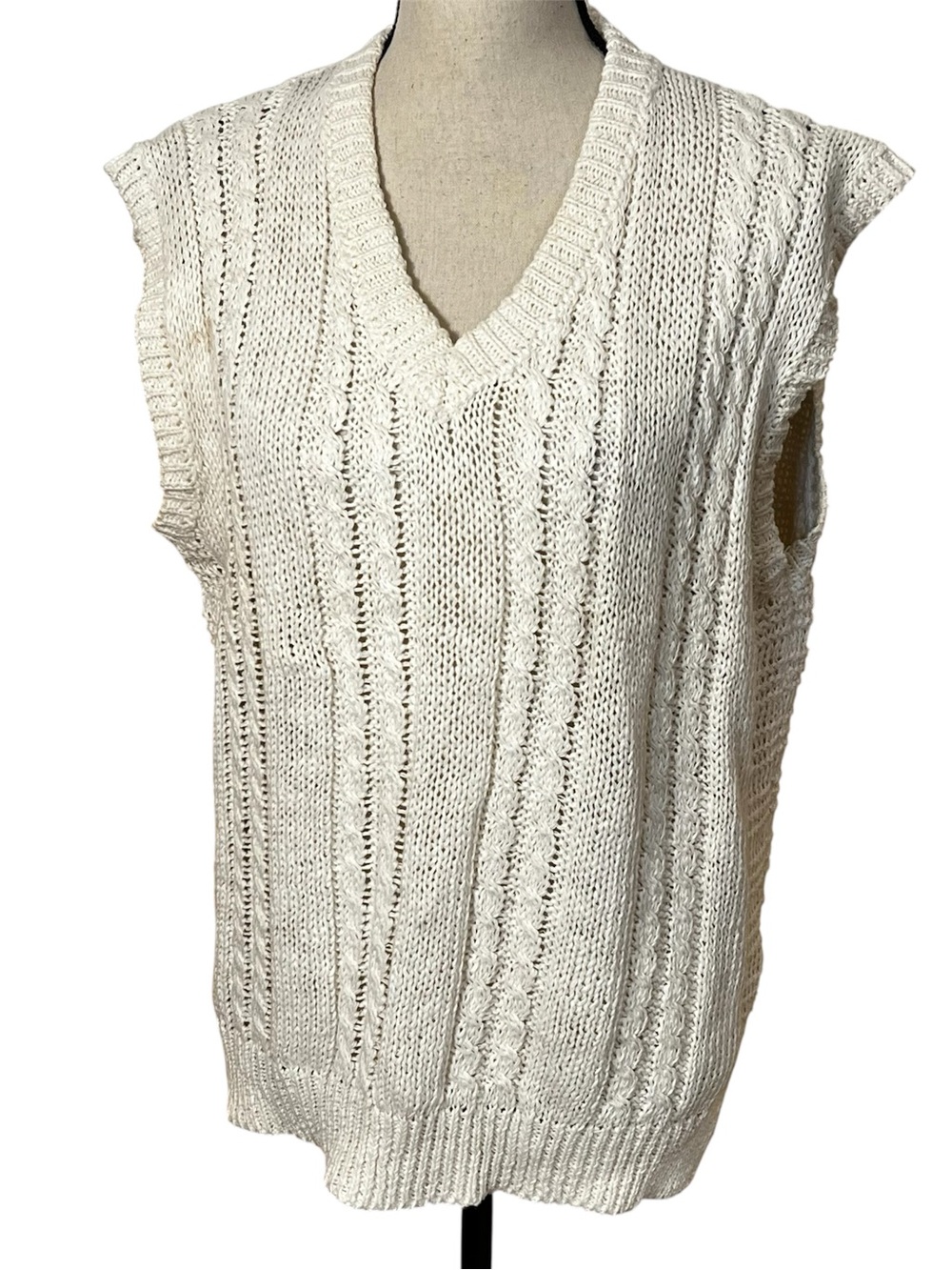 &Daughter Oversized  V-Neck Cable Knit Sweater Vest Sz-L